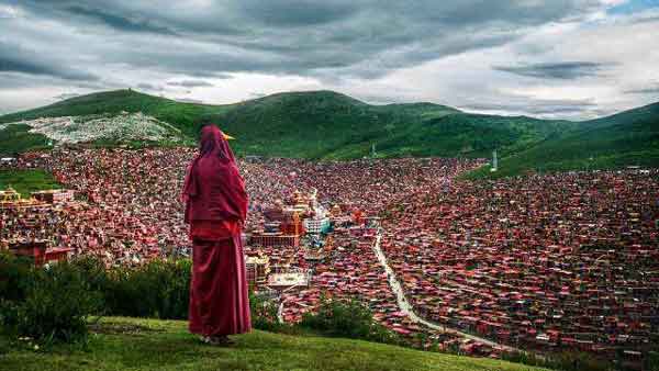 色達五明佛學院