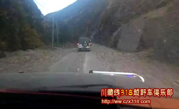 巴塘泥石流地理位置