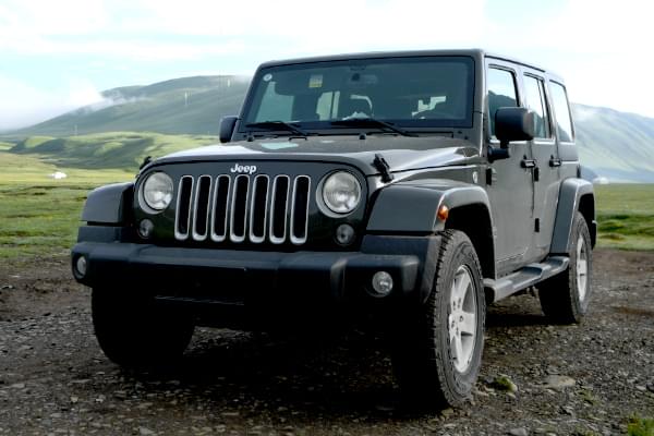  川藏線(xiàn)租越野車(chē)—牧馬人