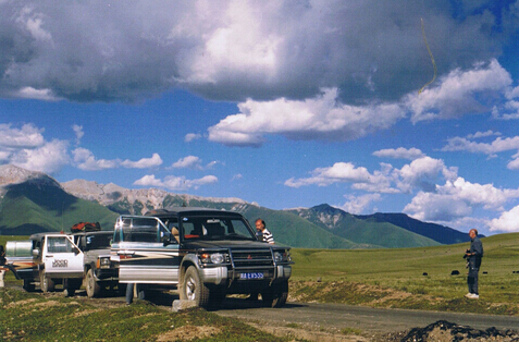 川藏線自駕游車隊合影