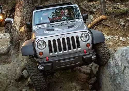 川藏線旅游包車